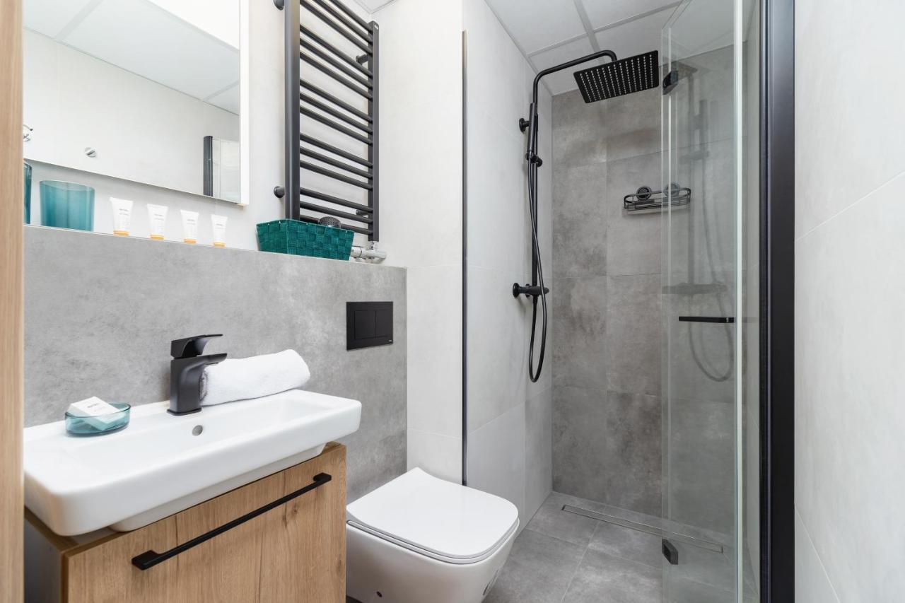 Cozy Studio Apartments Sauna & Ac Krakow By Noclegi Renters Esterno foto